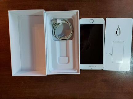 Телефон iPhone 7 plus 128gb gold