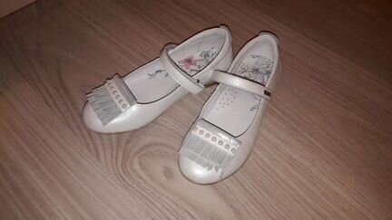 Новые туфли Kapika нат.кожа р. 33 стелька 21 см