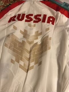Спортивный костюм