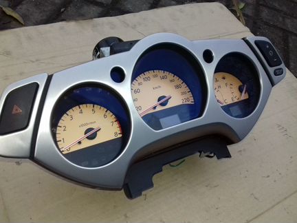 Nissan Murano Z50 панель приборов