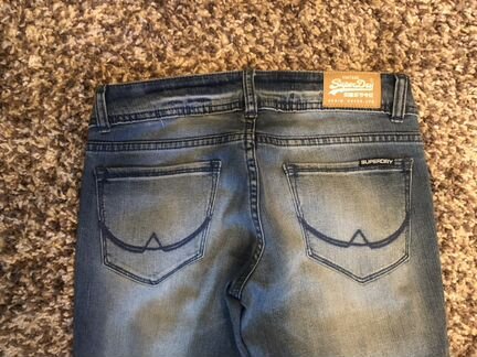 Джинсы superdry