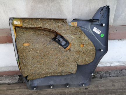 Обшивка двери передняя правая Mercedes V-Class