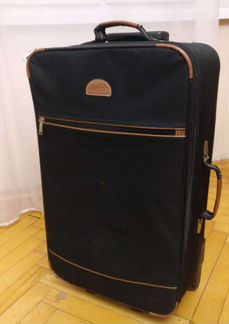 Чемодан на колесах