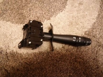 Подрулевой переключатель на Рено