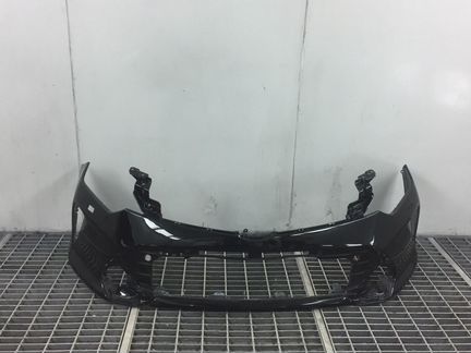 Toyota Camry v55 Бампер передний