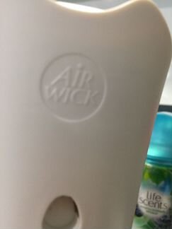 Автоматический освежитель воздуха Air wick + сменн