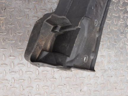 Пыльник крыла Bmw X6 F16 4.0 N57D30B 2013-2019