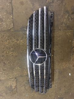 Решетка радиатора мерседес 639