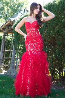 Платье Джовани новое 40-42 размер