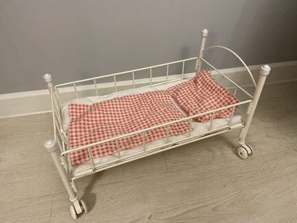 Кроватка игрушечная