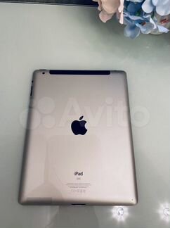 iPad 2 с зарядкой