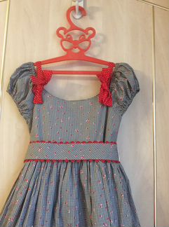 Нарядное платье