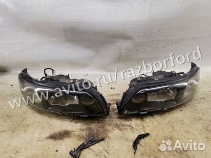 Фара Volvo S60 Дорестайлинг ксенон