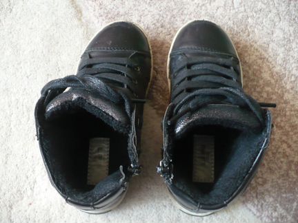 Демисезонные ботинки для мальчика 28р