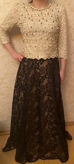 Костюмы женские