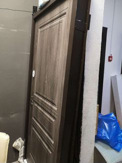 Дверь новая входная металлическая 98,5 на 203см