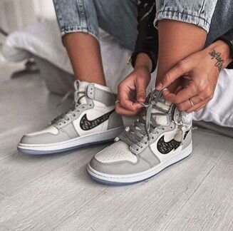 Кроссовки Nike Air Jordan 1 x Dior