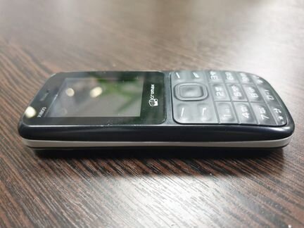 Телефон Micromax X1800