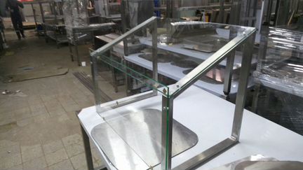 Стеклянная витрина