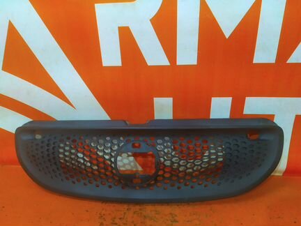 Решетка радиатора Smart Fortwo 3 2014-Нв