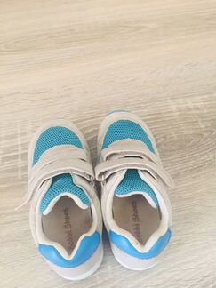 Кроссовки размер 24