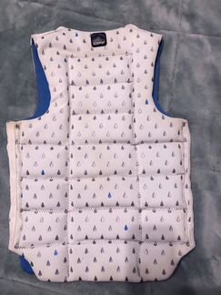 Противоударный желет Liquid force (женский, М) для