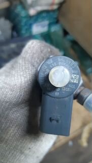 Форсунка дизельная VW 03L130277J