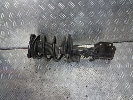 Стойка передняя в сборе Мерседес w204