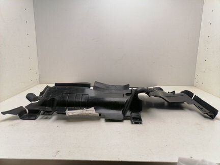 Воздуховод передний левый Audi A4 B9 2014-2020