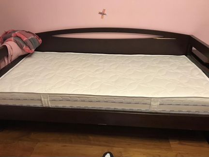 Кровать односпальная с матрасом бу, шпонированный