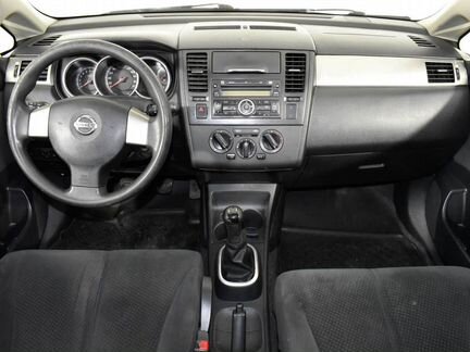 Nissan Tiida 1.6 МТ, 2012, 284 000 км