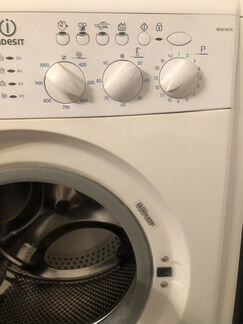 Стиральная машина Indesit wisl105X