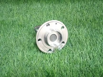 Ступица задняя Volvo S60 S80 V70 1998