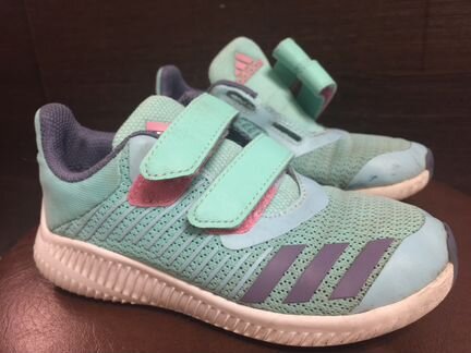 Кроссовки adidas 28 р
