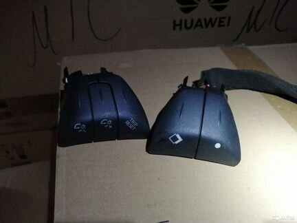 Кнопки левая панели приборов Nissan Patrol Y62