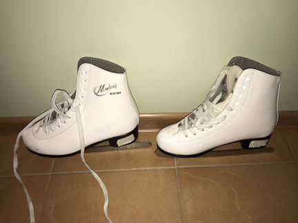 Коньки женские Modern Efsi