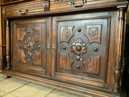 Буфет старинный Генри II, Франция