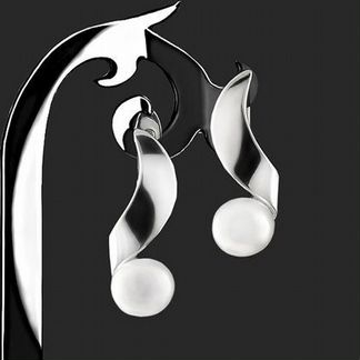 Серьги ручной работы с жемчугом