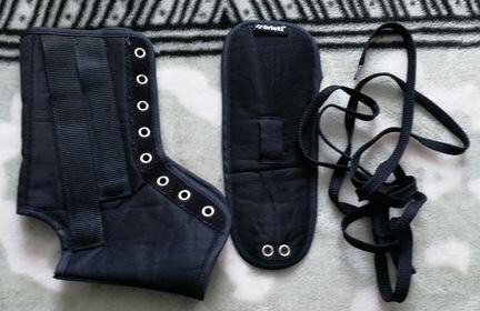 Бандаж голеностопный